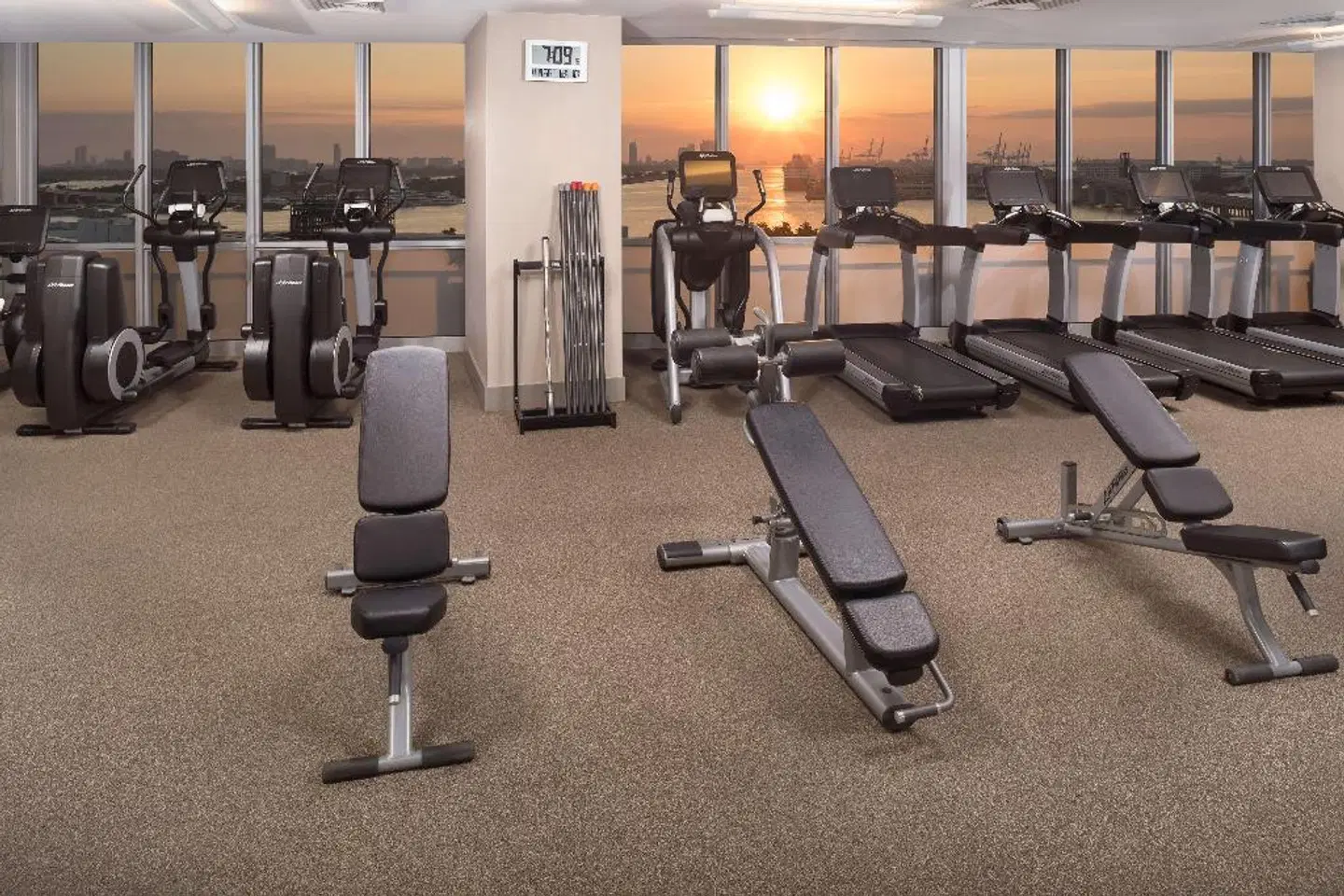 The Gabriel Miami Downtown, Curio Collection by Hilton SPORTS_AND_LEISURE