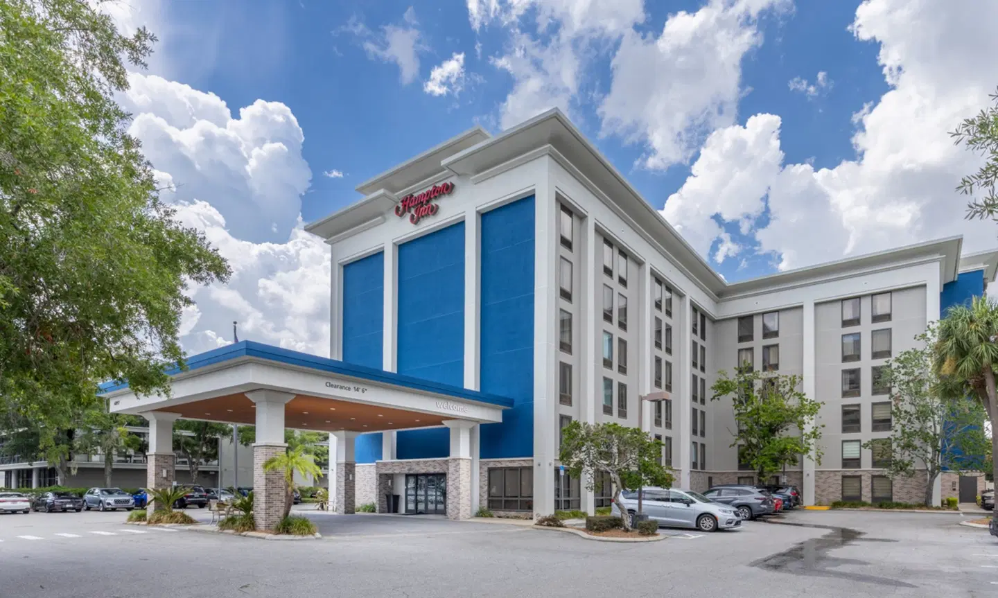 Hampton Inn Tampa International Airport/Westshore EXTERIOR