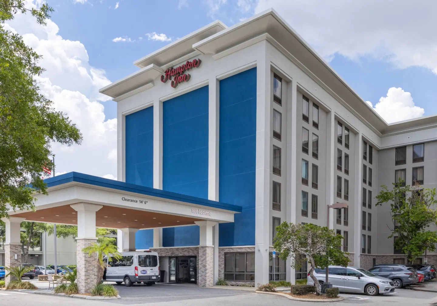 Hampton Inn Tampa International Airport/Westshore EXTERIOR