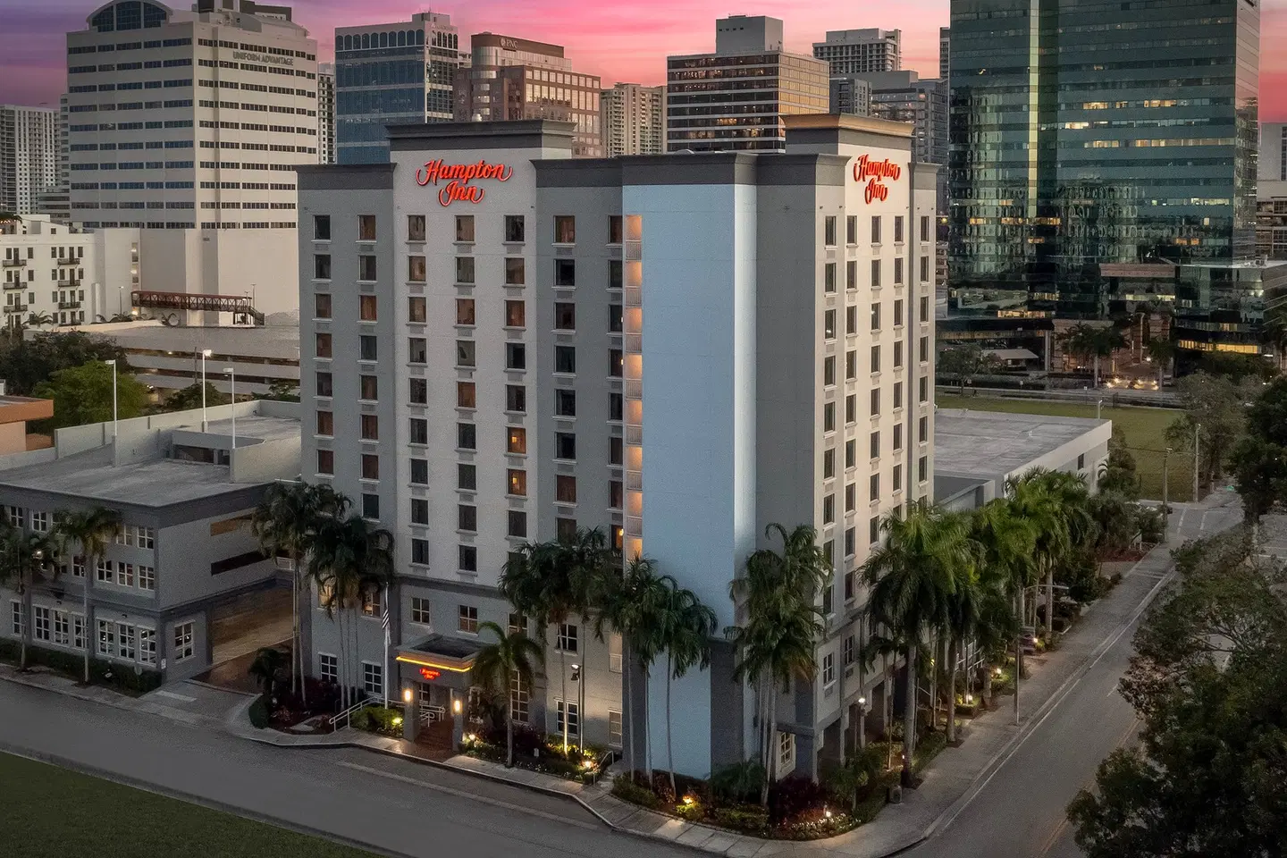 Hampton Inn Ft. Lauderdale/Downtown Las Olas Area EXTERIOR