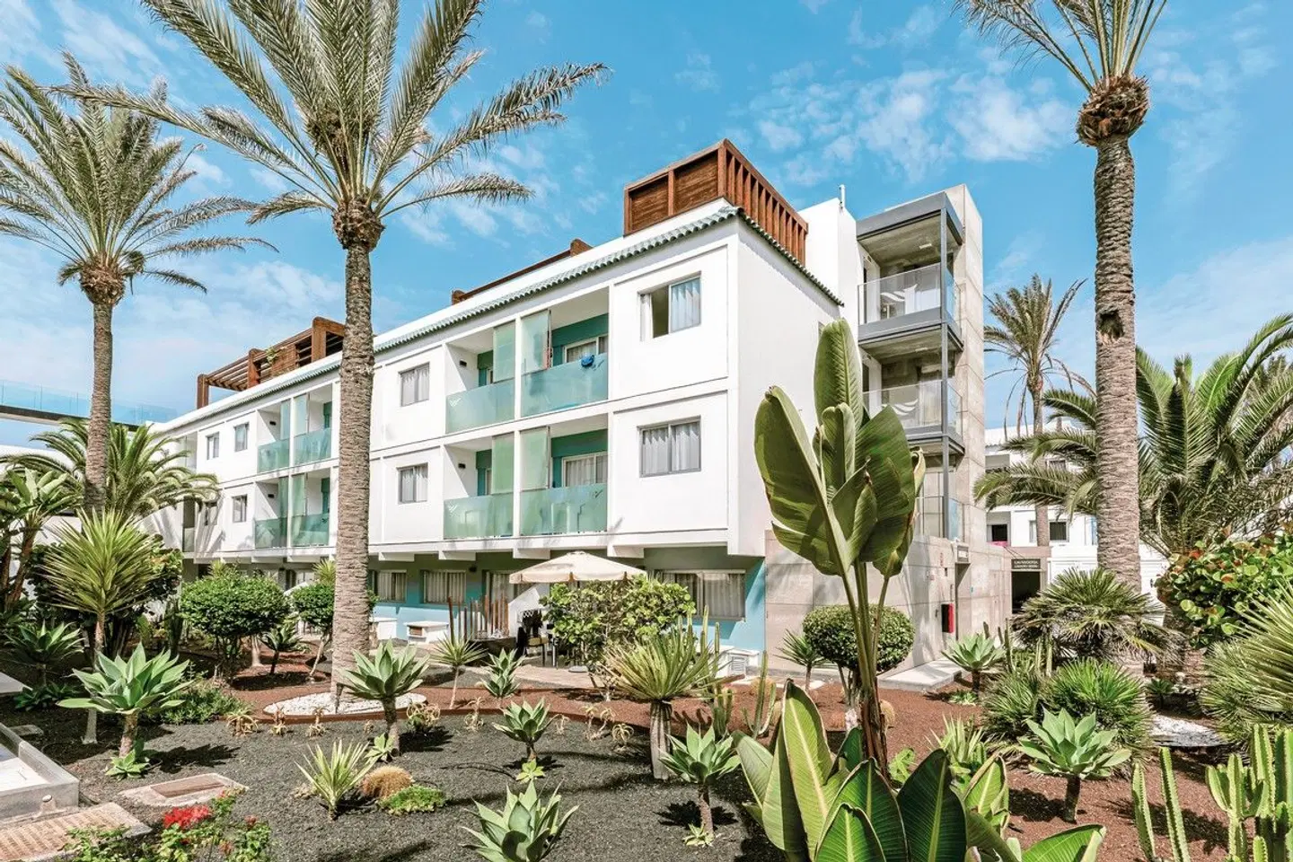 Bristol Sunset Beach EXTERIOR
