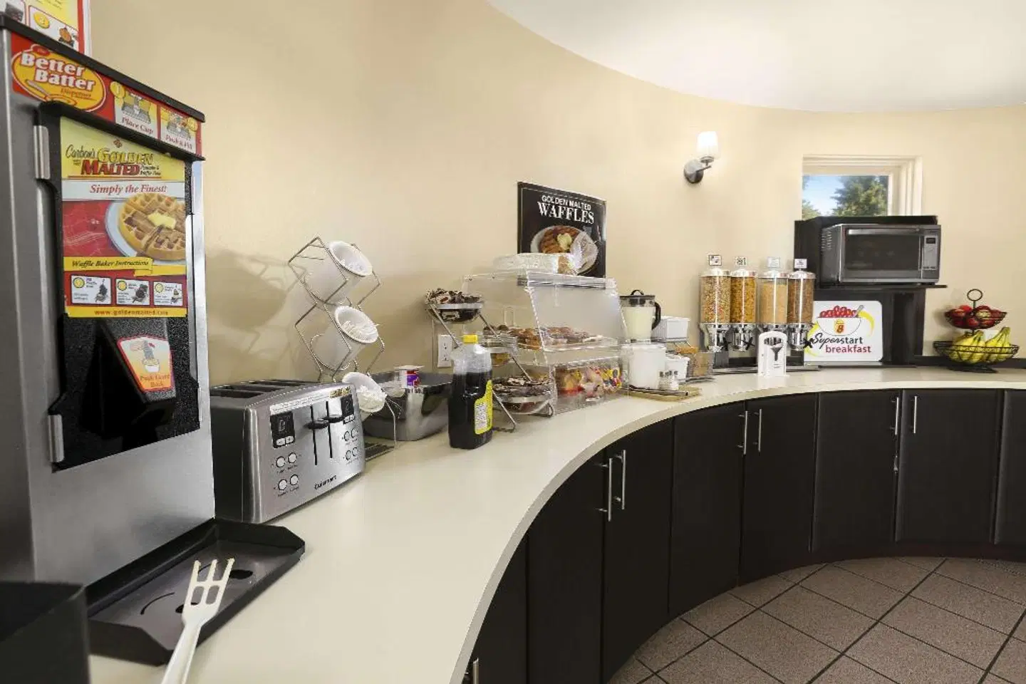Super 8 by Wyndham North Bay Restaurant