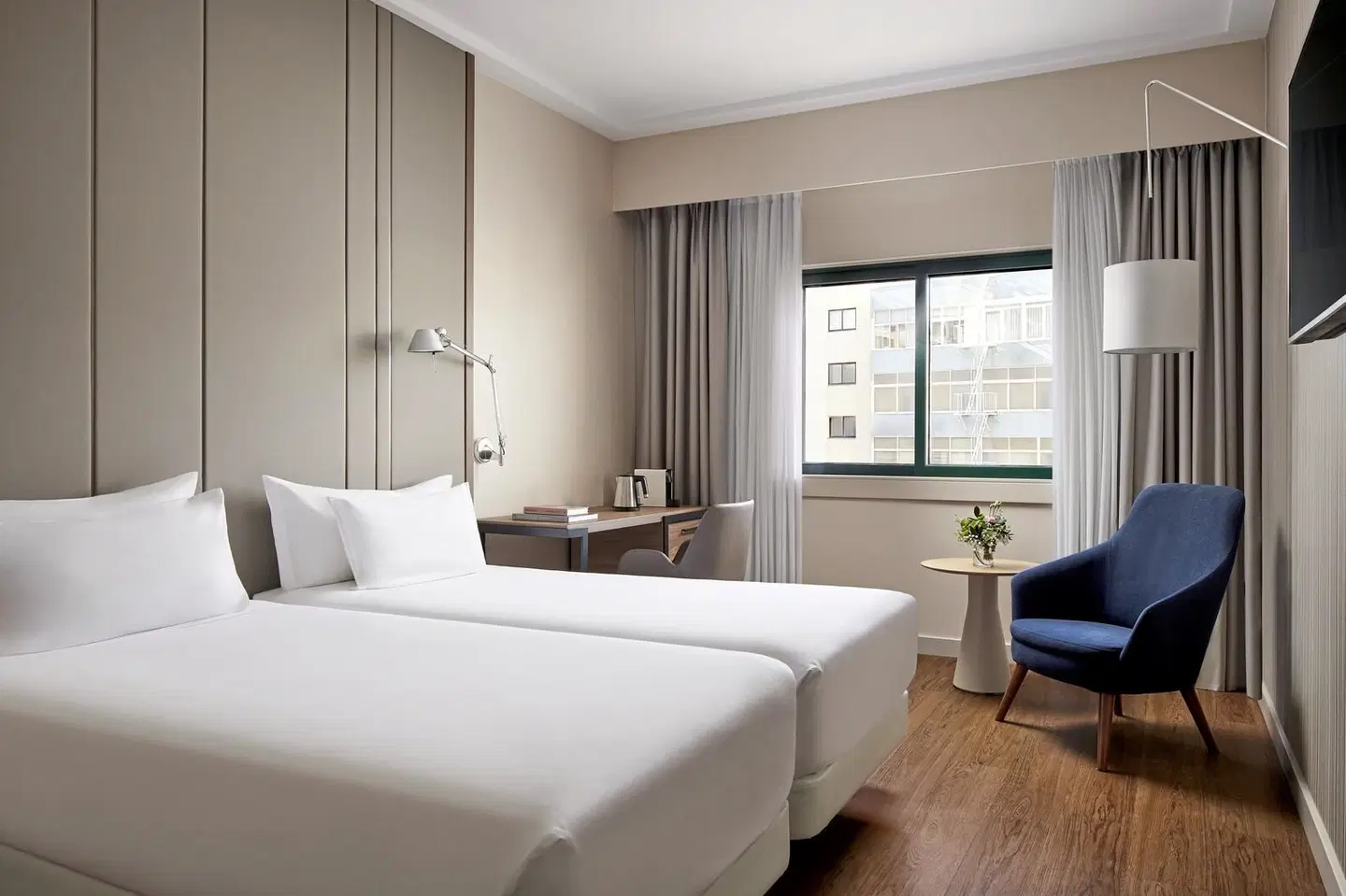 NH Lisboa Campo Grande ROOM_EXAMPLE
