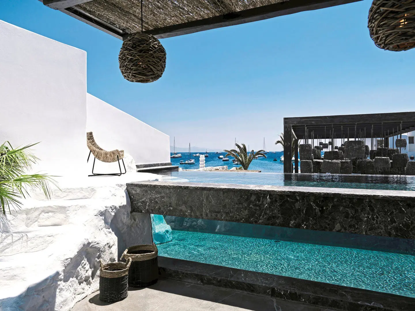Myconian O Terrasse