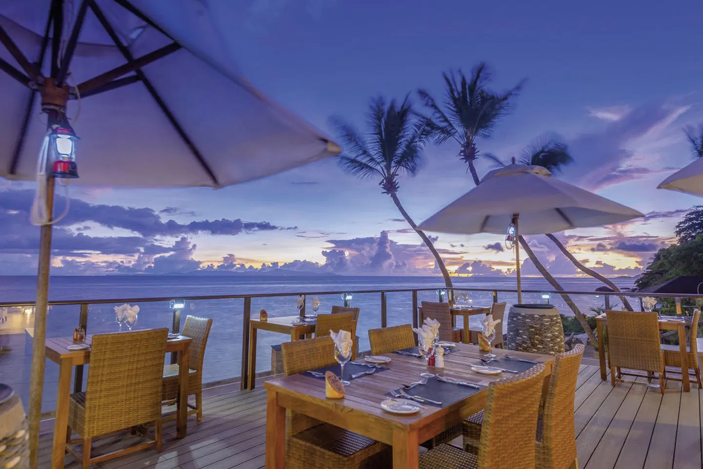 Coco de Mer & Black Parrot Suites Terrasse