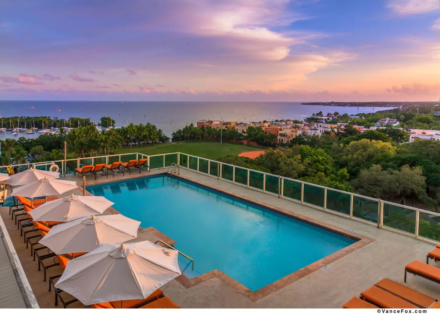 Arya Hotel & Suites Coconut Grove OUTDOOR_POOL