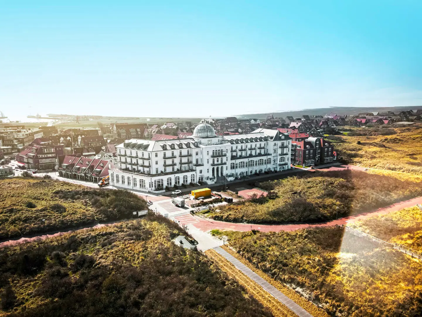 Strandhotel "Kurhaus" Juist EXTERIOR