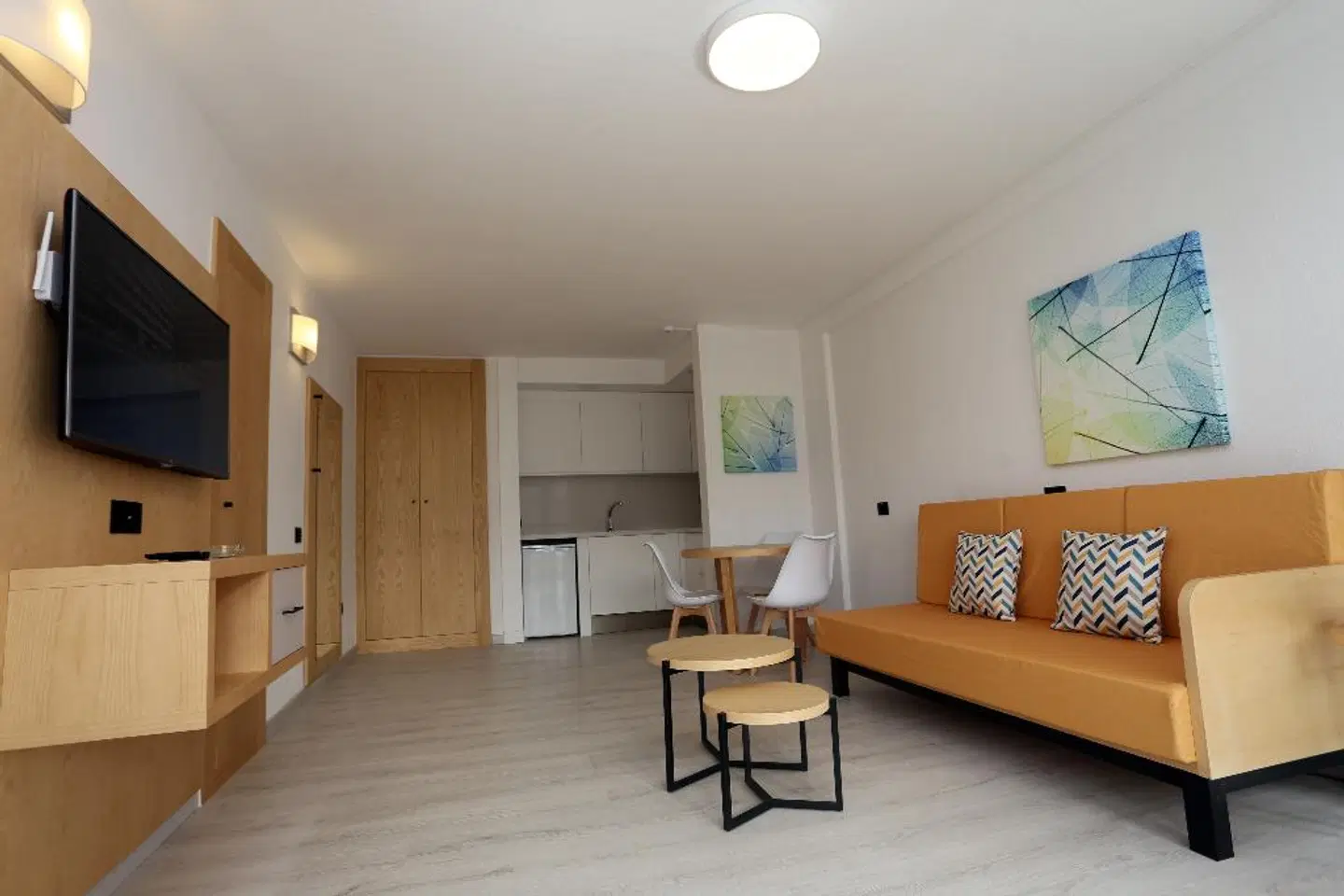Apartamentos Andorra ROOM_EXAMPLE