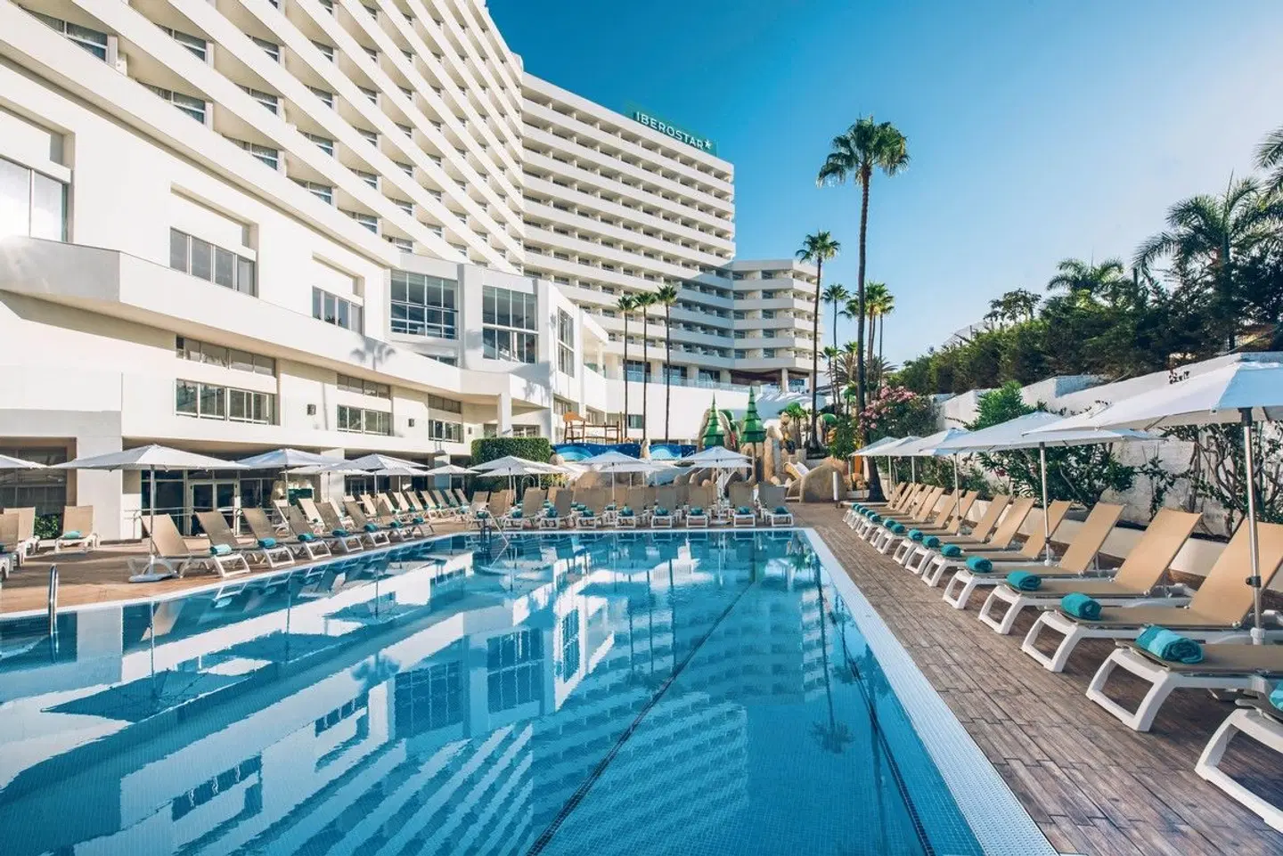 Iberostar Waves Bouganville Playa OUTDOOR_POOL