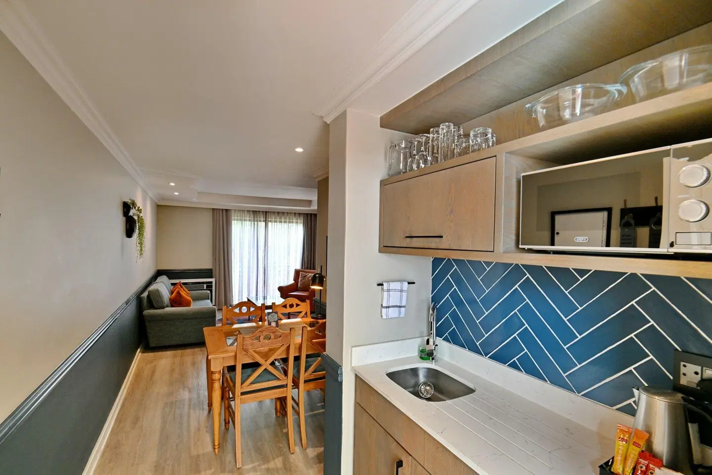Courtyard Hotel Rosebank ROOM_EXAMPLE