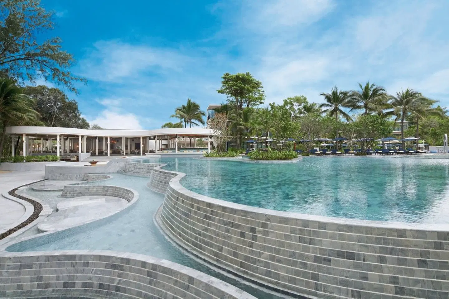 Le Méridien Phuket Mai Khao Beach Resort OUTDOOR_POOL