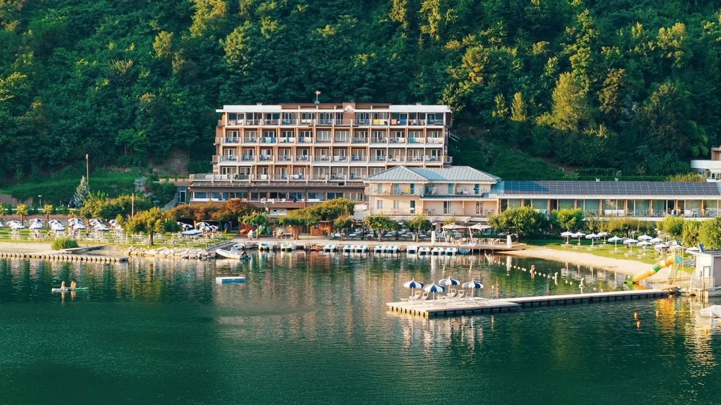 Parc Hotel du Lac EXTERIOR