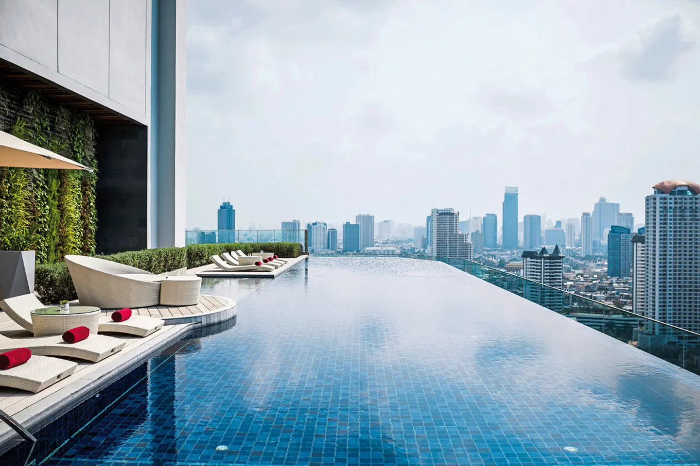 Avani+ Riverside Bangkok Hotel OUTDOOR_POOL