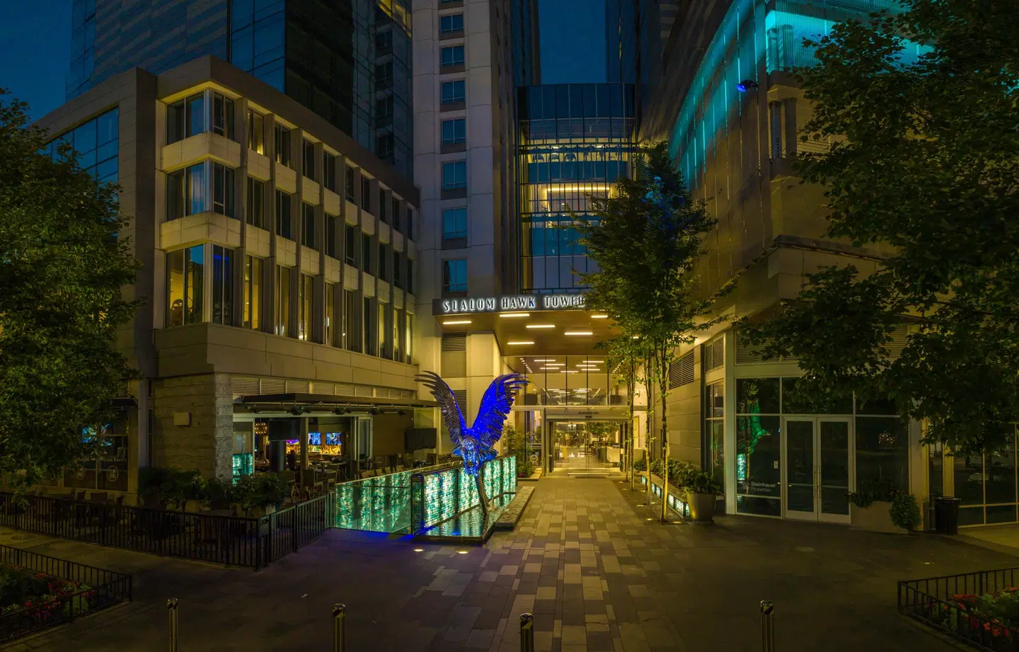 Embassy Suites by Hilton Seattle Downtown Pioneer Square EXTERIOR