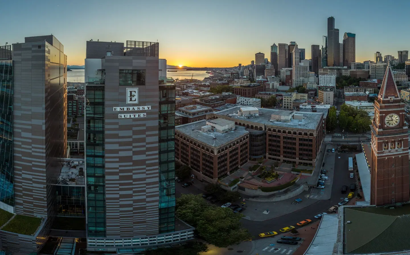 Embassy Suites by Hilton Seattle Downtown Pioneer Square EXTERIOR