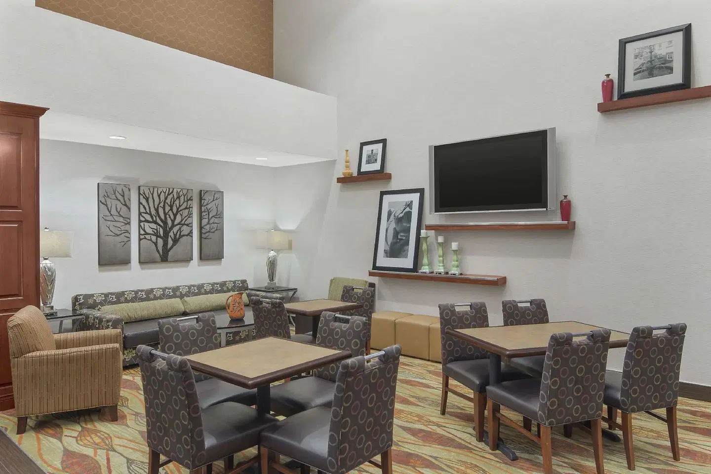 Hampton Inn & Suites Macon I-75 North ROOM_EXAMPLE