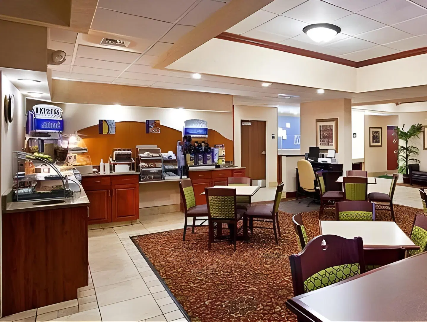 Holiday Inn Express & Suites Dayton-Huber Heights by IHG Restaurant