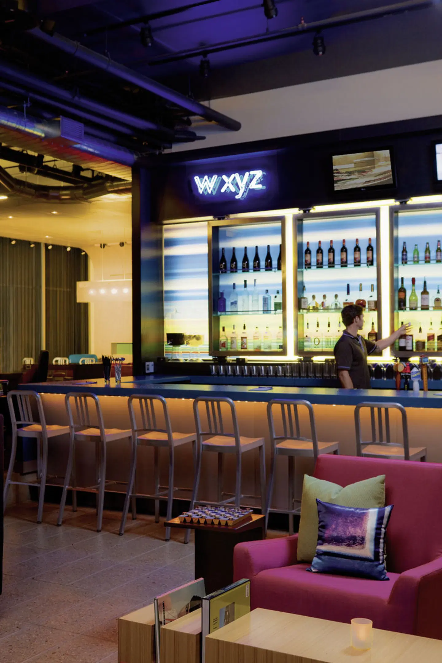 Aloft Cancun Bar