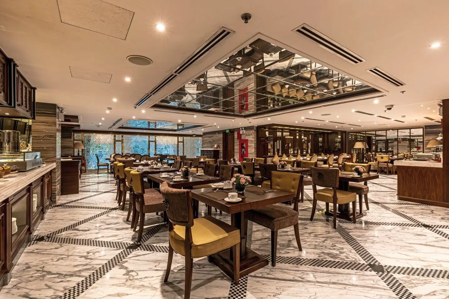 The Lapis Hotel Restaurant