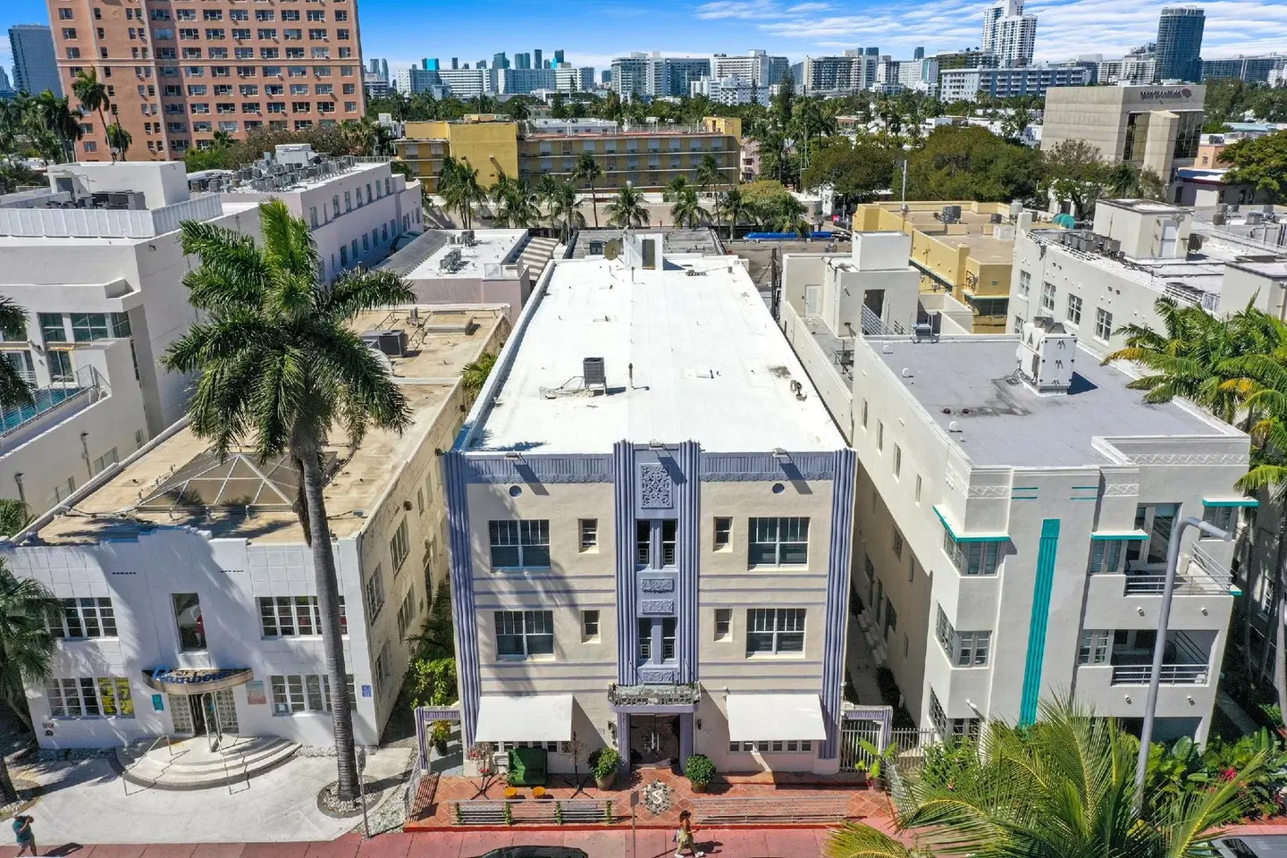 Shelley Hotel EXTERIOR