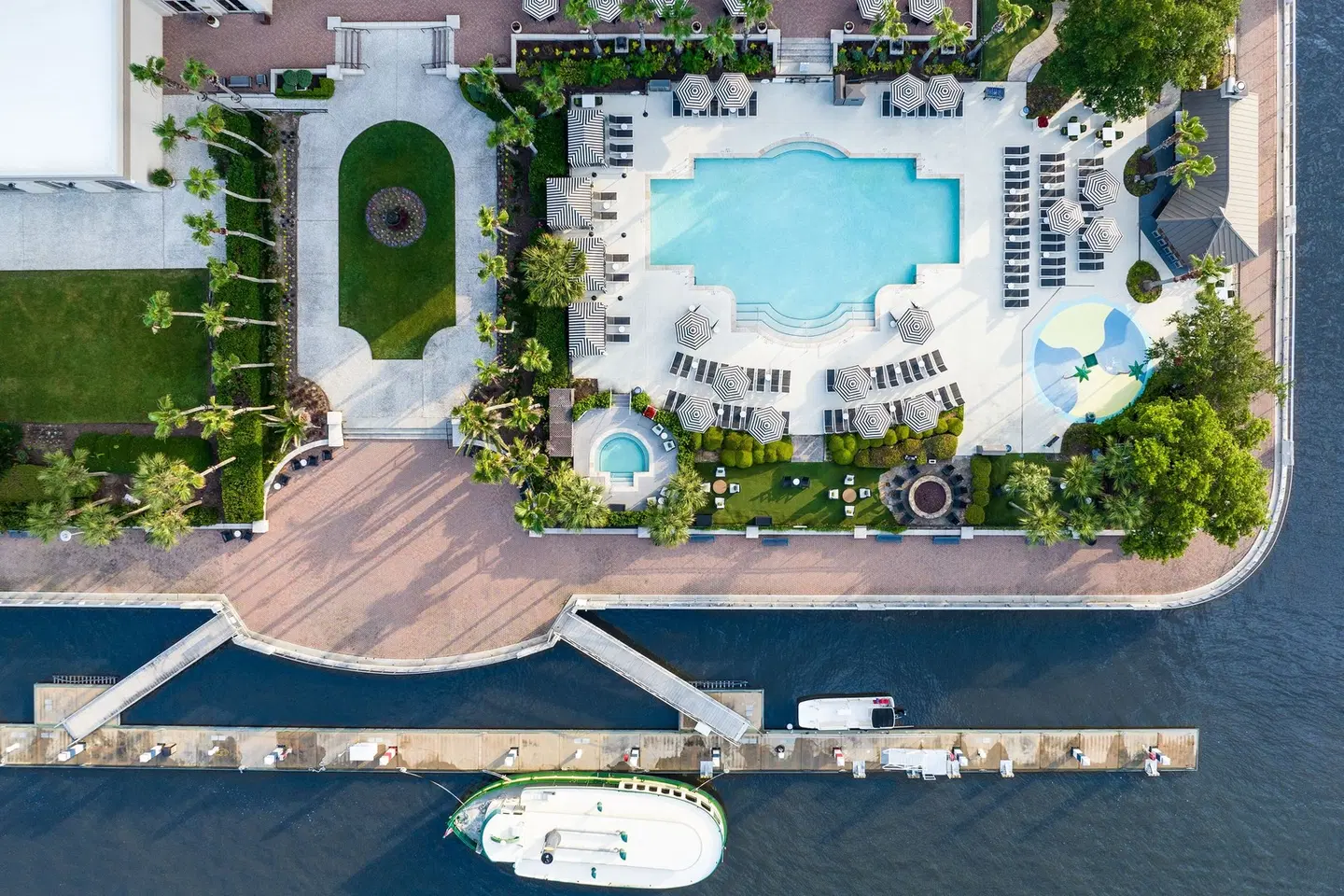 The Westin Savannah Harbor Golf Resort & Spa EXTERIOR
