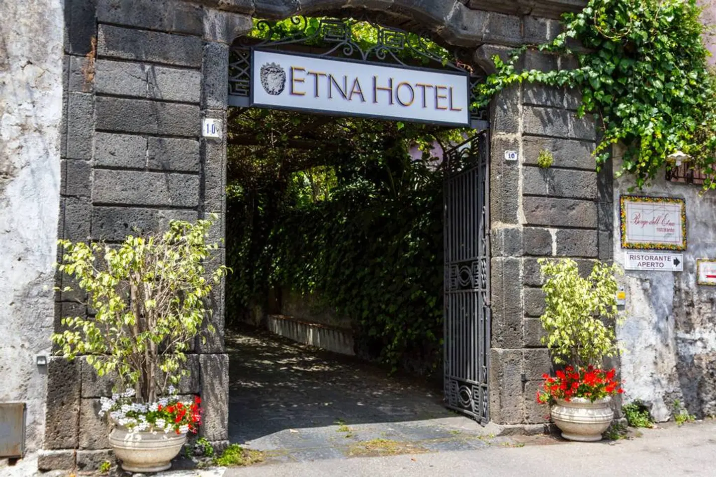 Etna Hotel EXTERIOR