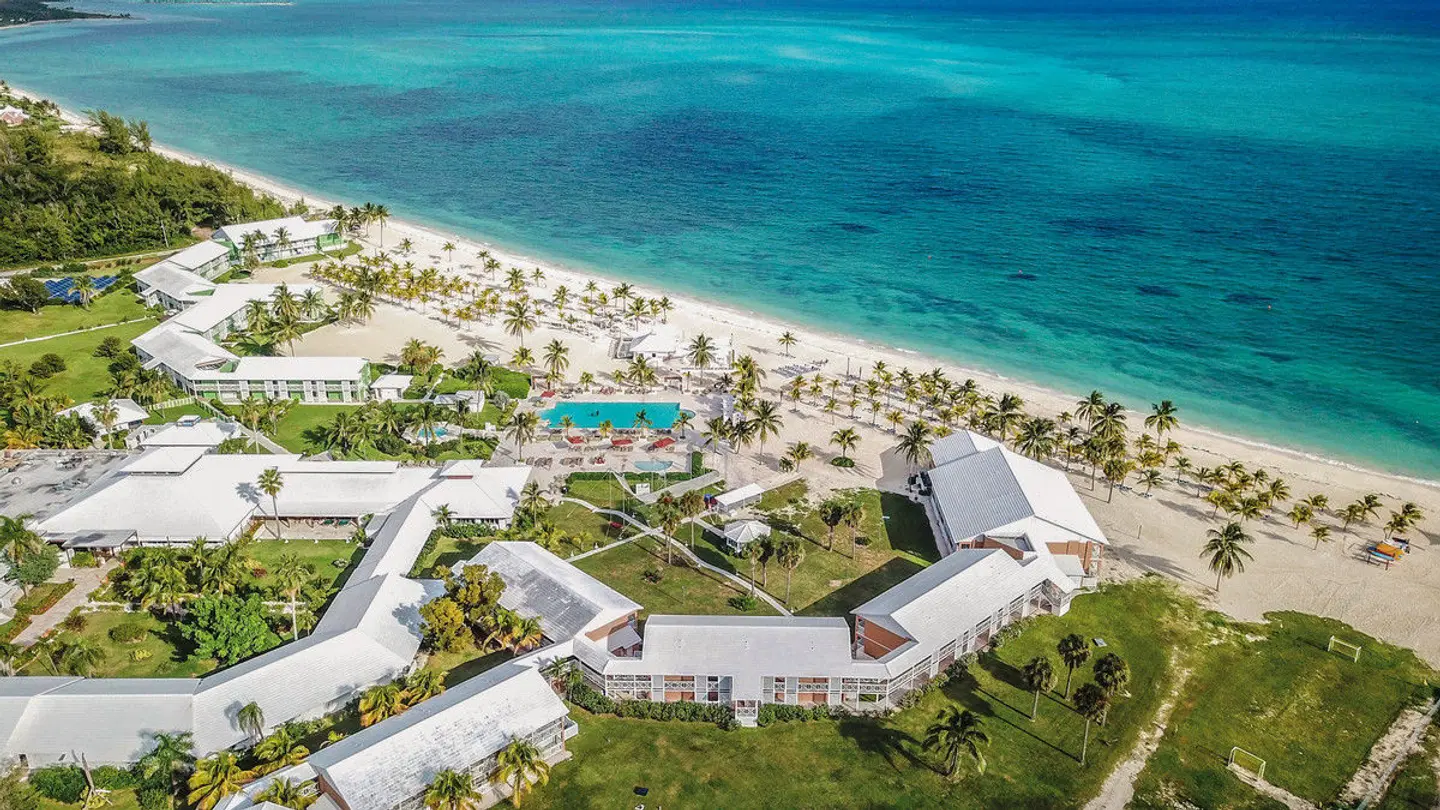 Viva Fortuna Beach by Wyndham Strand