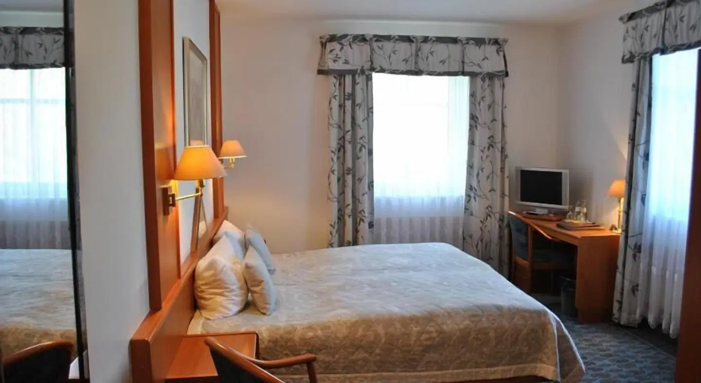 Parkhotel Neustadt ROOM_EXAMPLE