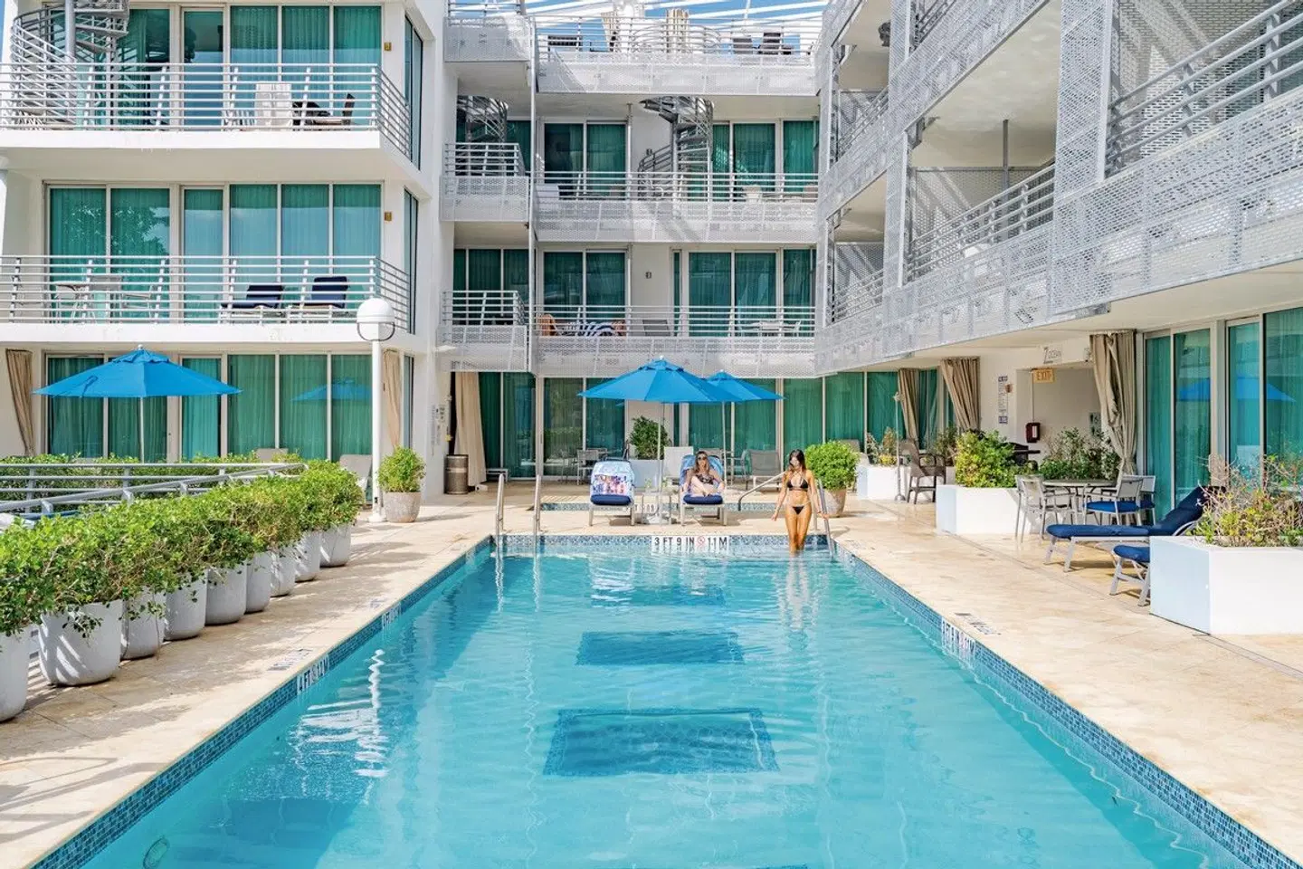 Z Ocean Hallenbad