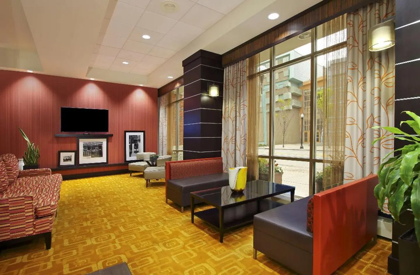 Hampton Inn & Suites Columbus-Downtown, Ohio LOUNGE_LOBBY