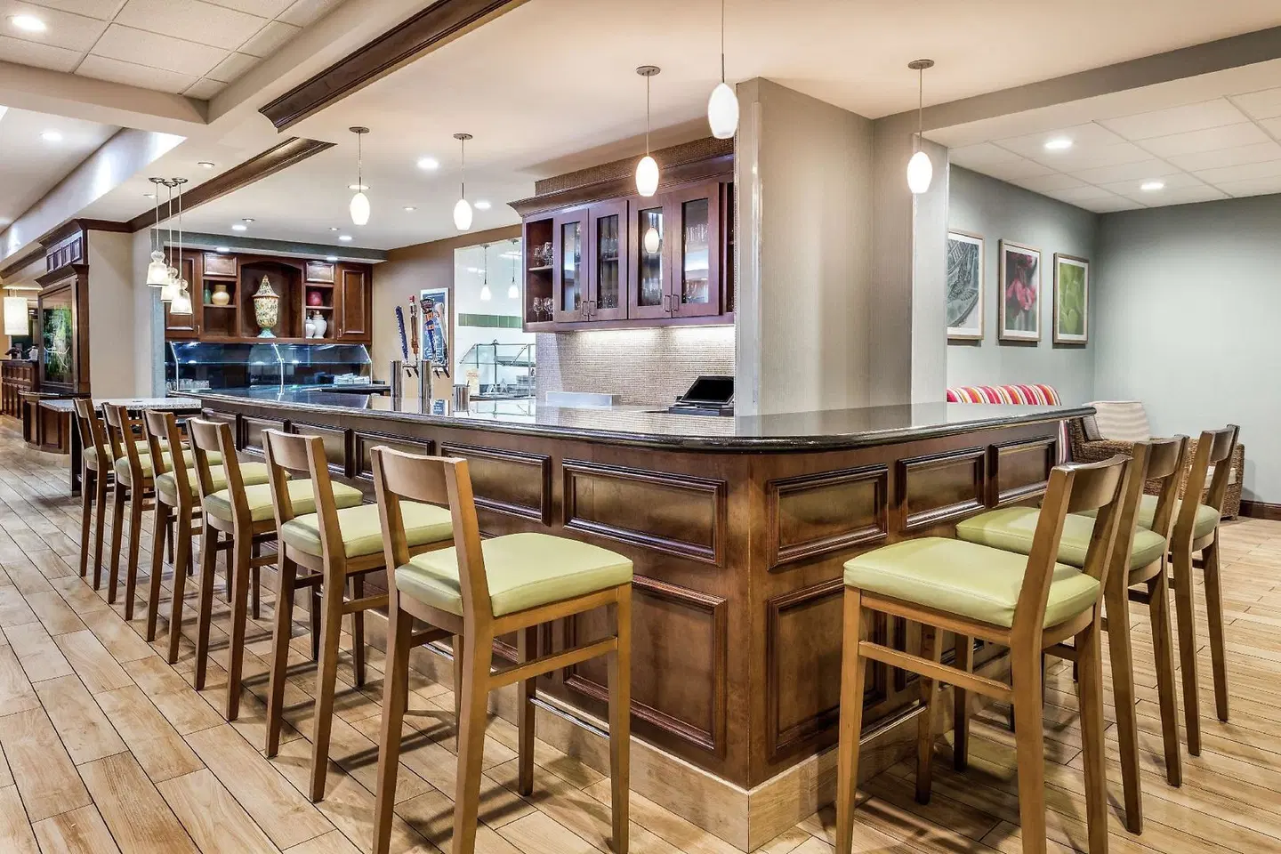 Hilton Garden Inn Gainesville Bar