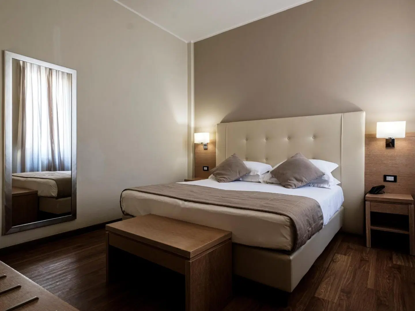 Hotel Accademia ROOM_EXAMPLE