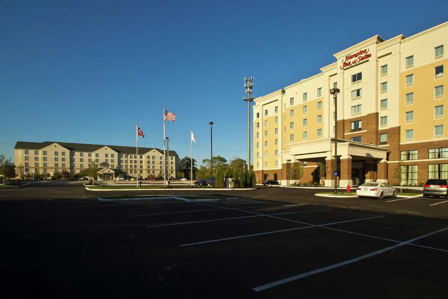 Hampton Inn & Suites Columbus/University Area LANDSCAPE