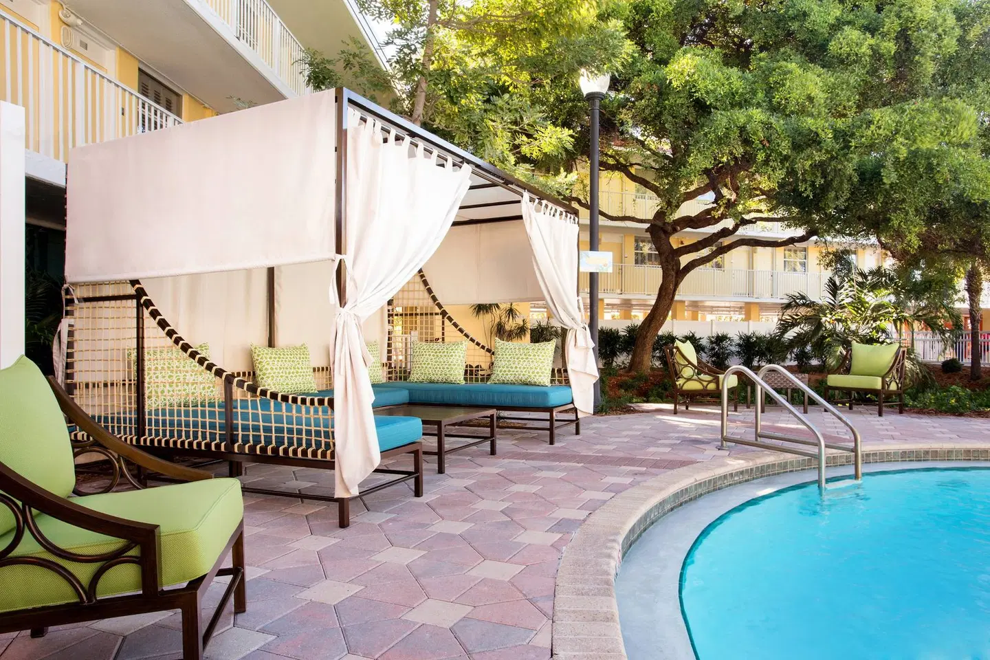 Fairfield Inn & Suites by Marriott Key West OUTDOOR_POOL