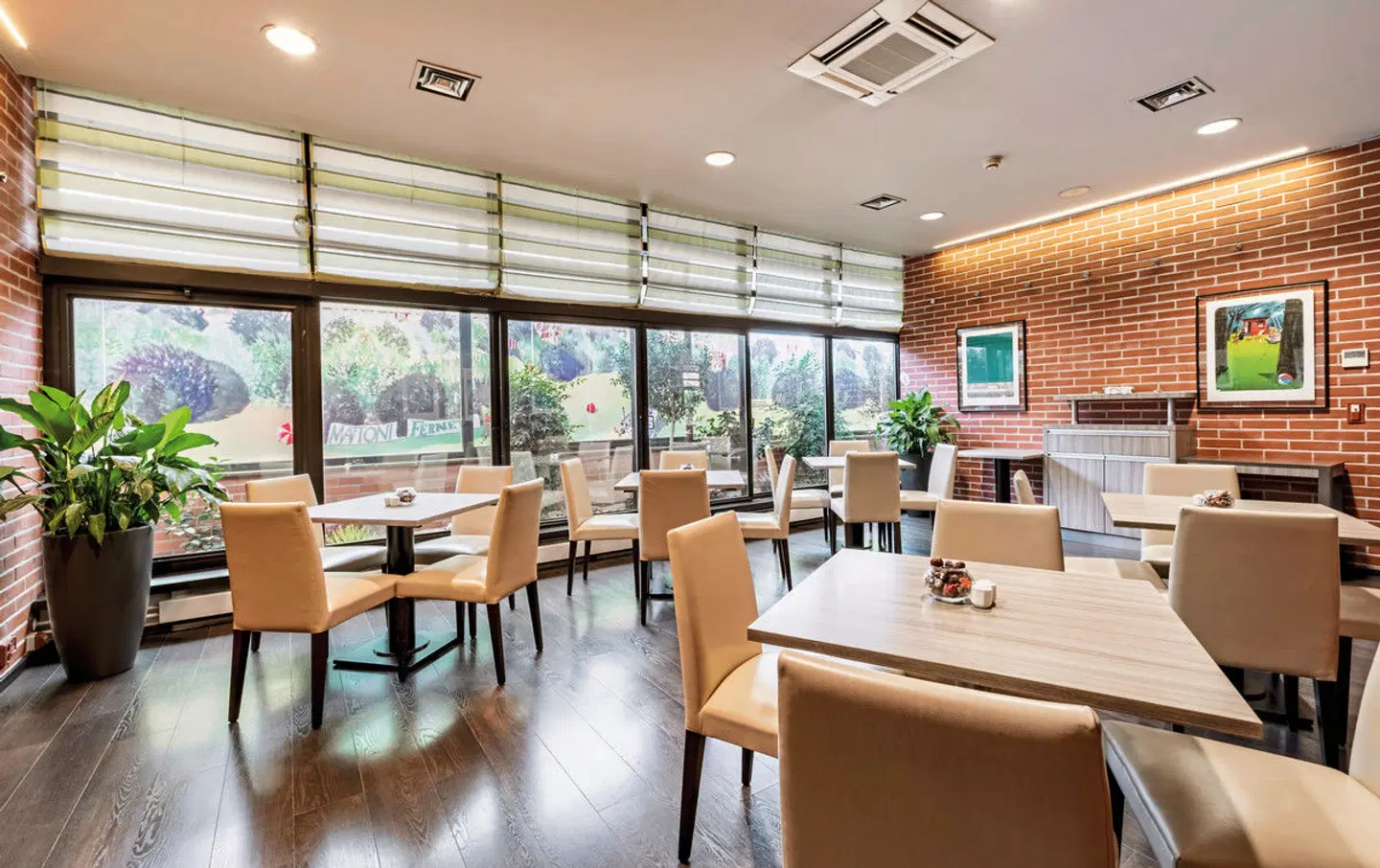 Hotel Expo Restaurant