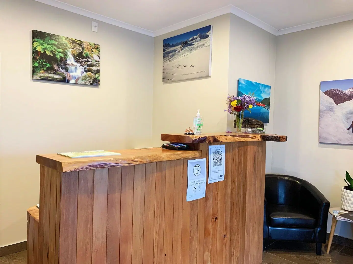 10 Cottages LOUNGE_LOBBY