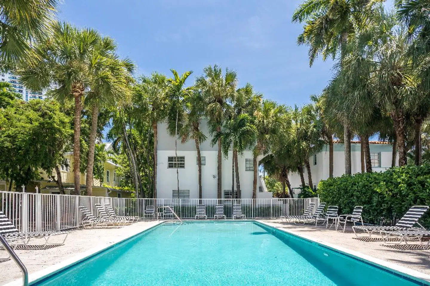 Historic Miami River Hotel OUTDOOR_POOL