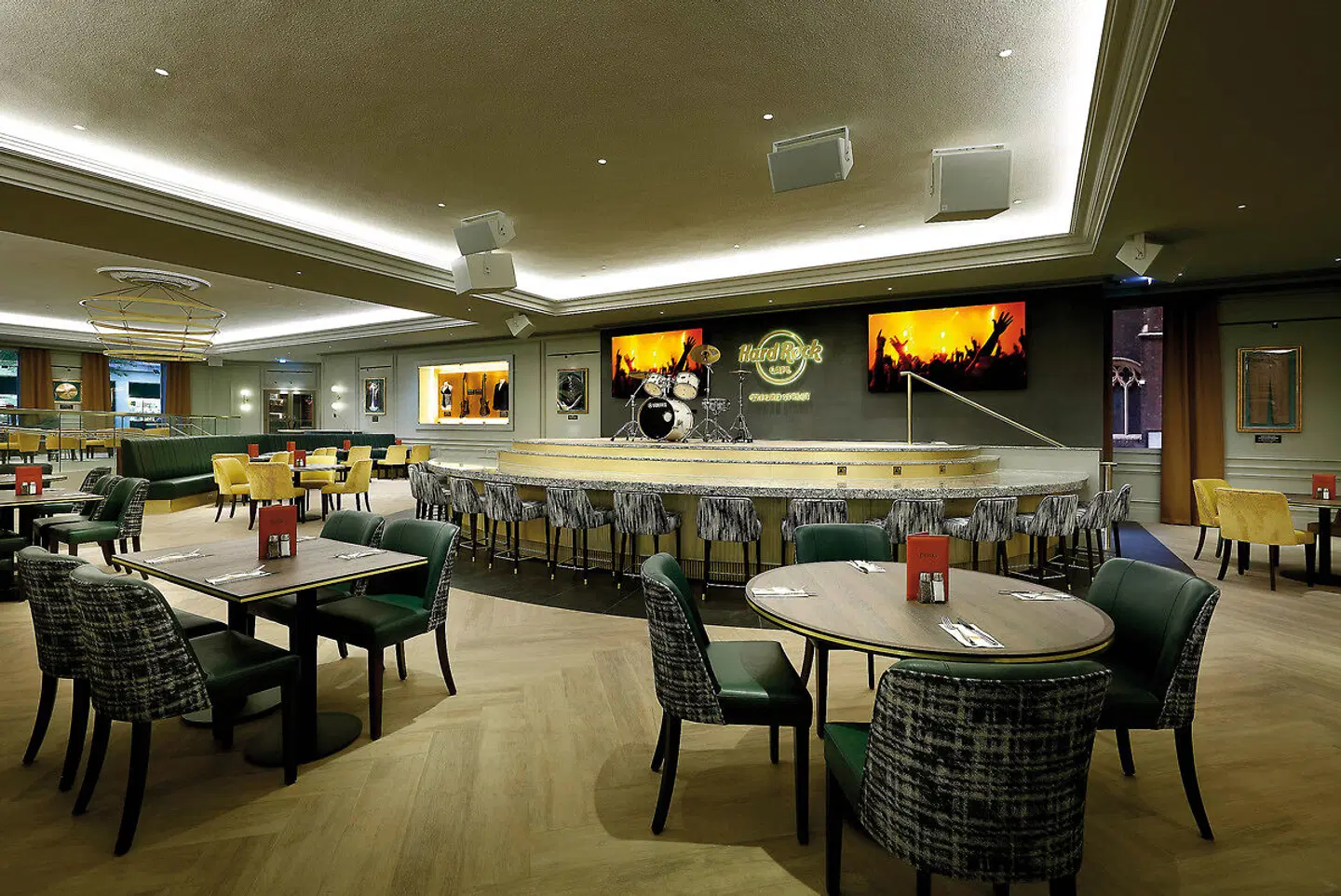 The Cumberland Hotel Bar