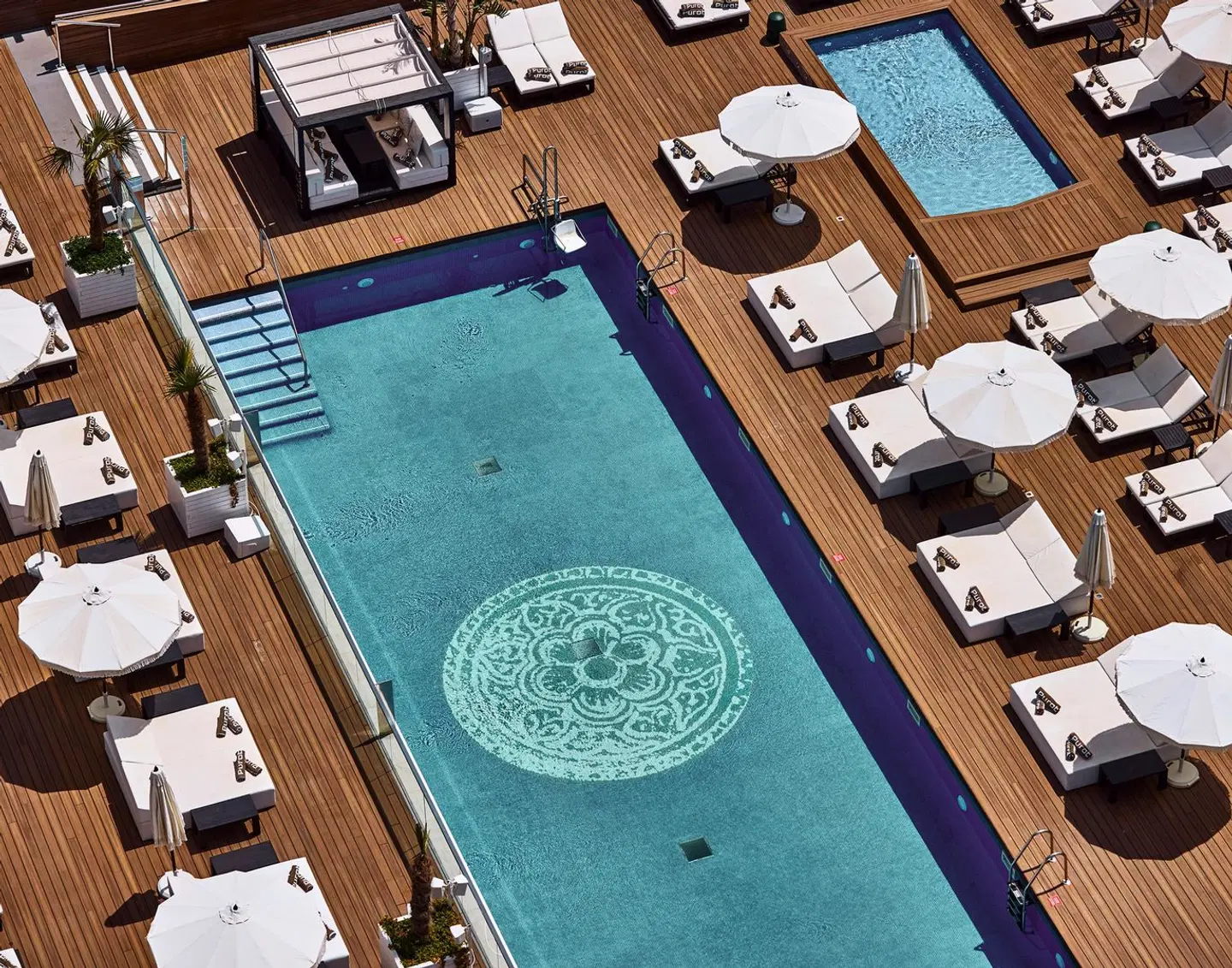 Hilton Diagonal Mar Barcelona OUTDOOR_POOL