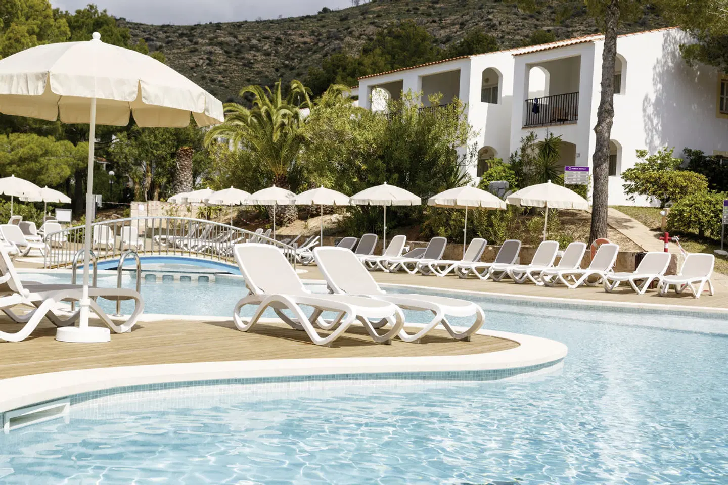 FERGUS Club Europa OUTDOOR_POOL