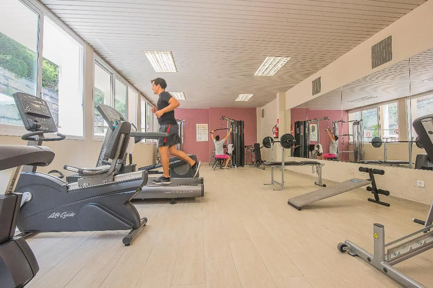Flor Los Almendros SPORTS_AND_LEISURE