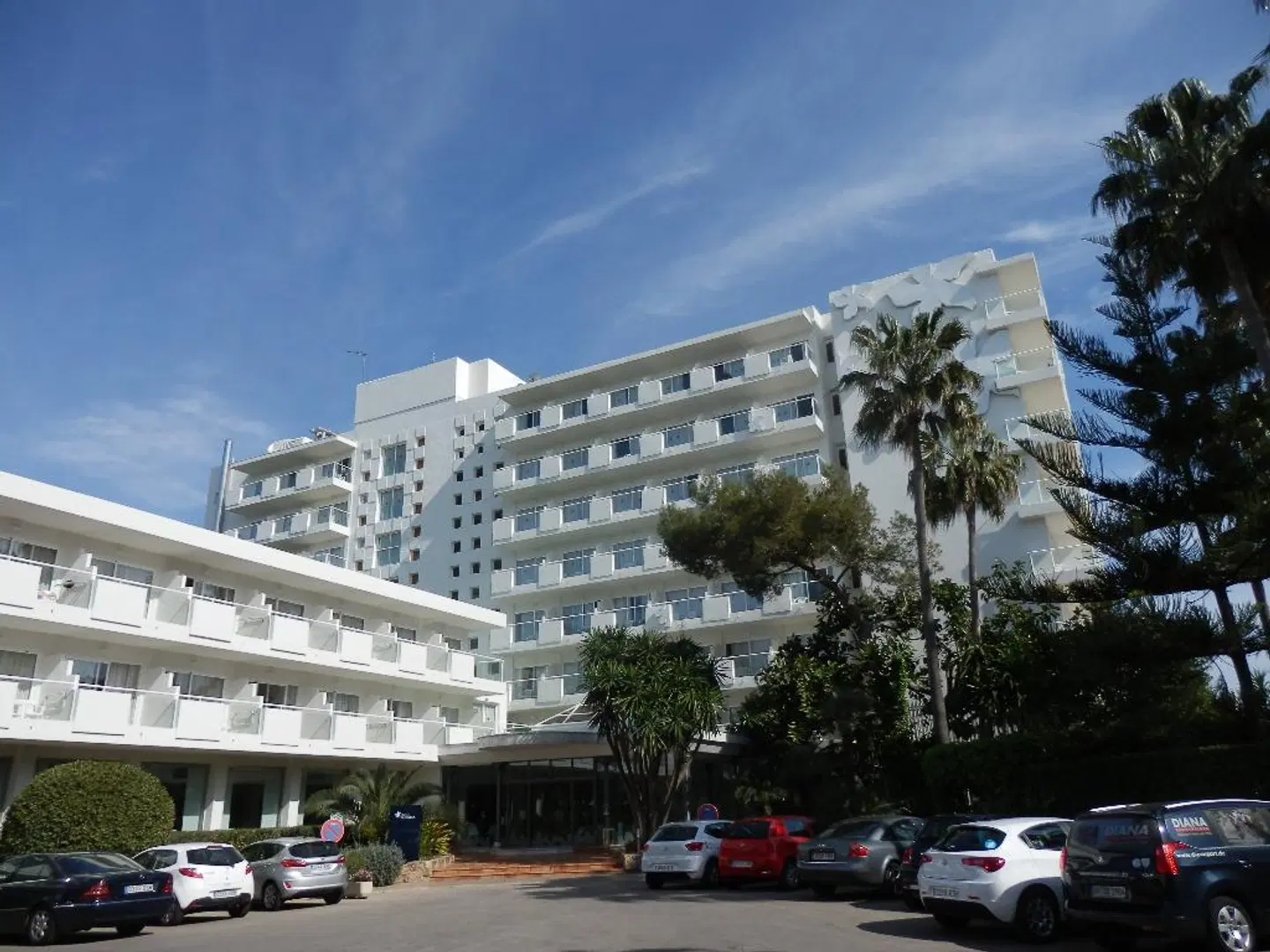 Oleander EXTERIOR