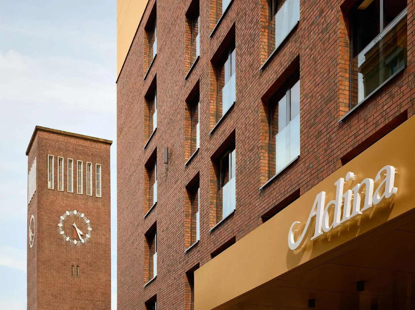 Adina Apartment Hotel Dusseldorf EXTERIOR