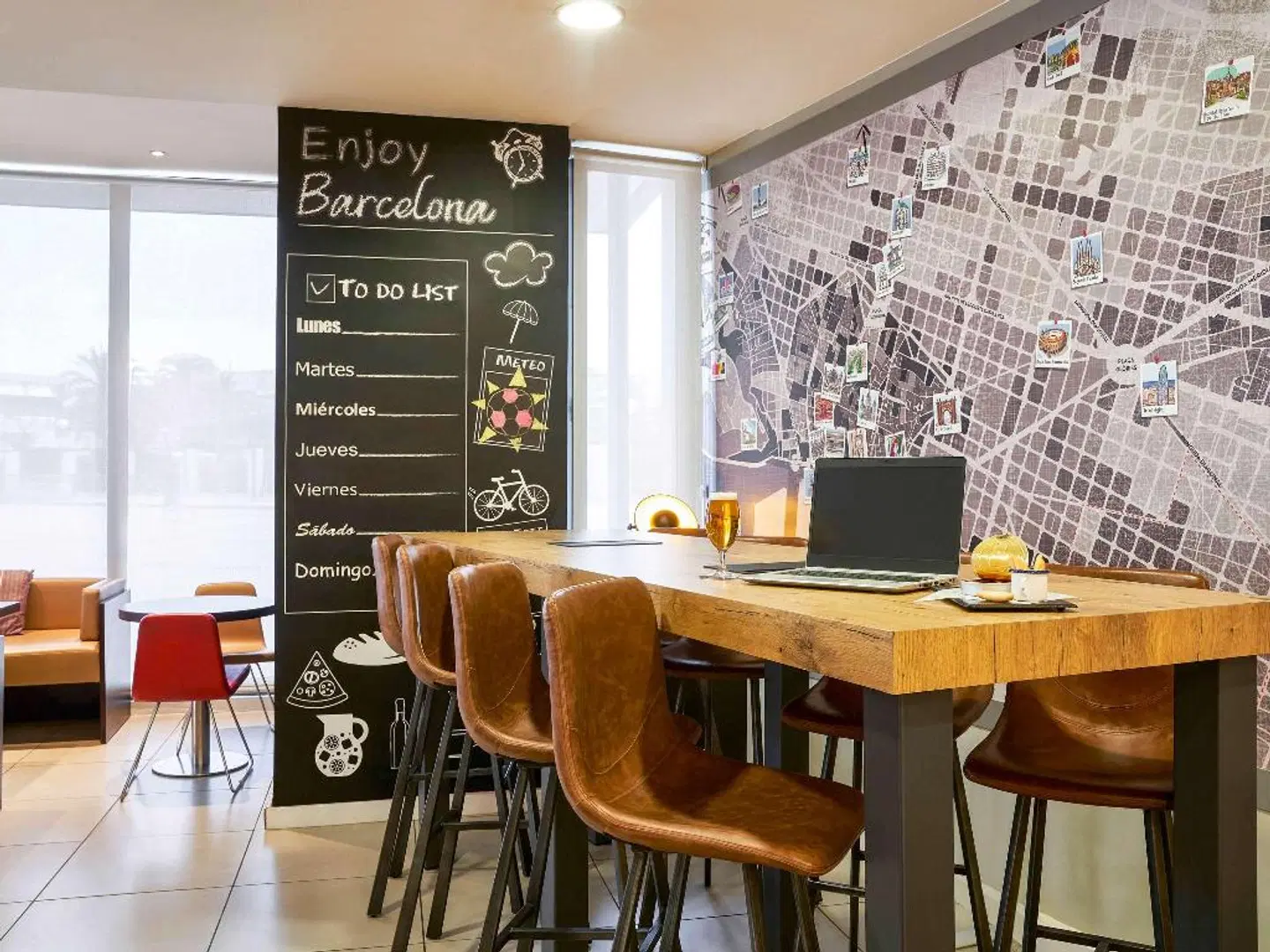 ibis Barcelona Meridiana Bar