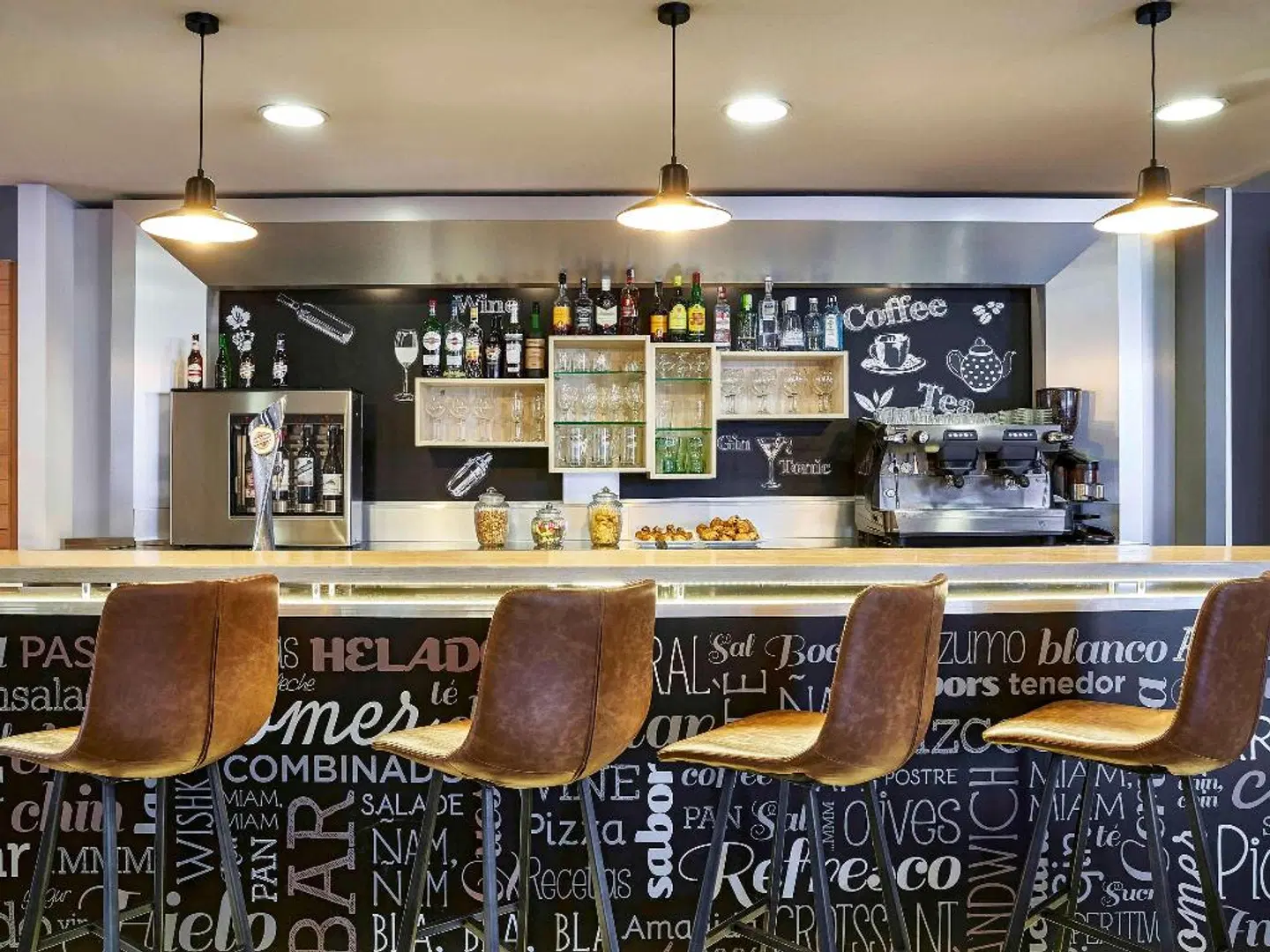ibis Barcelona Meridiana Bar
