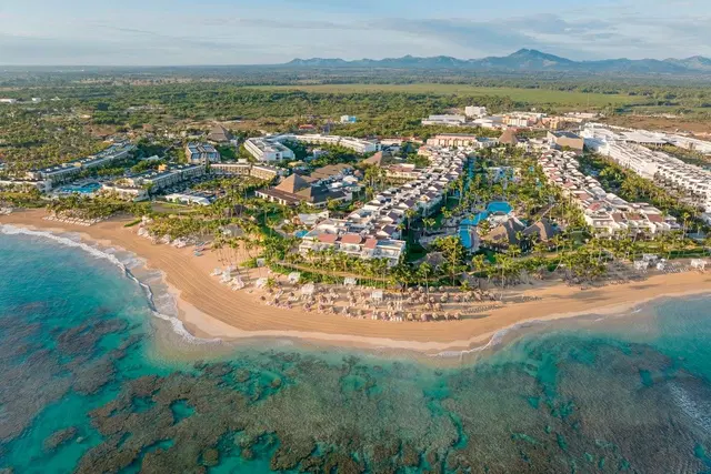 Breathless Punta Cana Resort & Spa LANDSCAPE