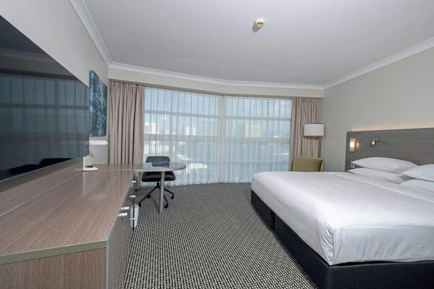 DoubleTree by Hilton Cairns ROOM_EXAMPLE