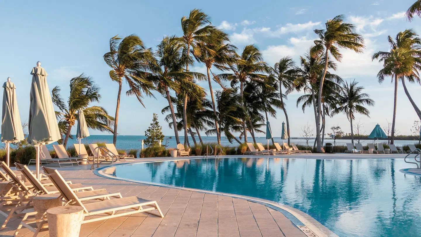 Amara Cay Resort OUTDOOR_POOL