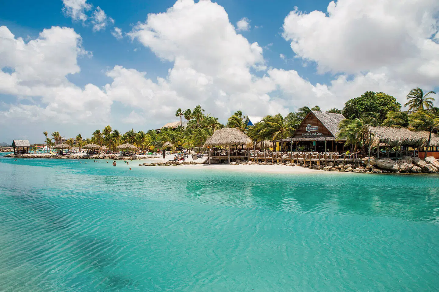 LionsDive Beach Resort EXTERIOR
