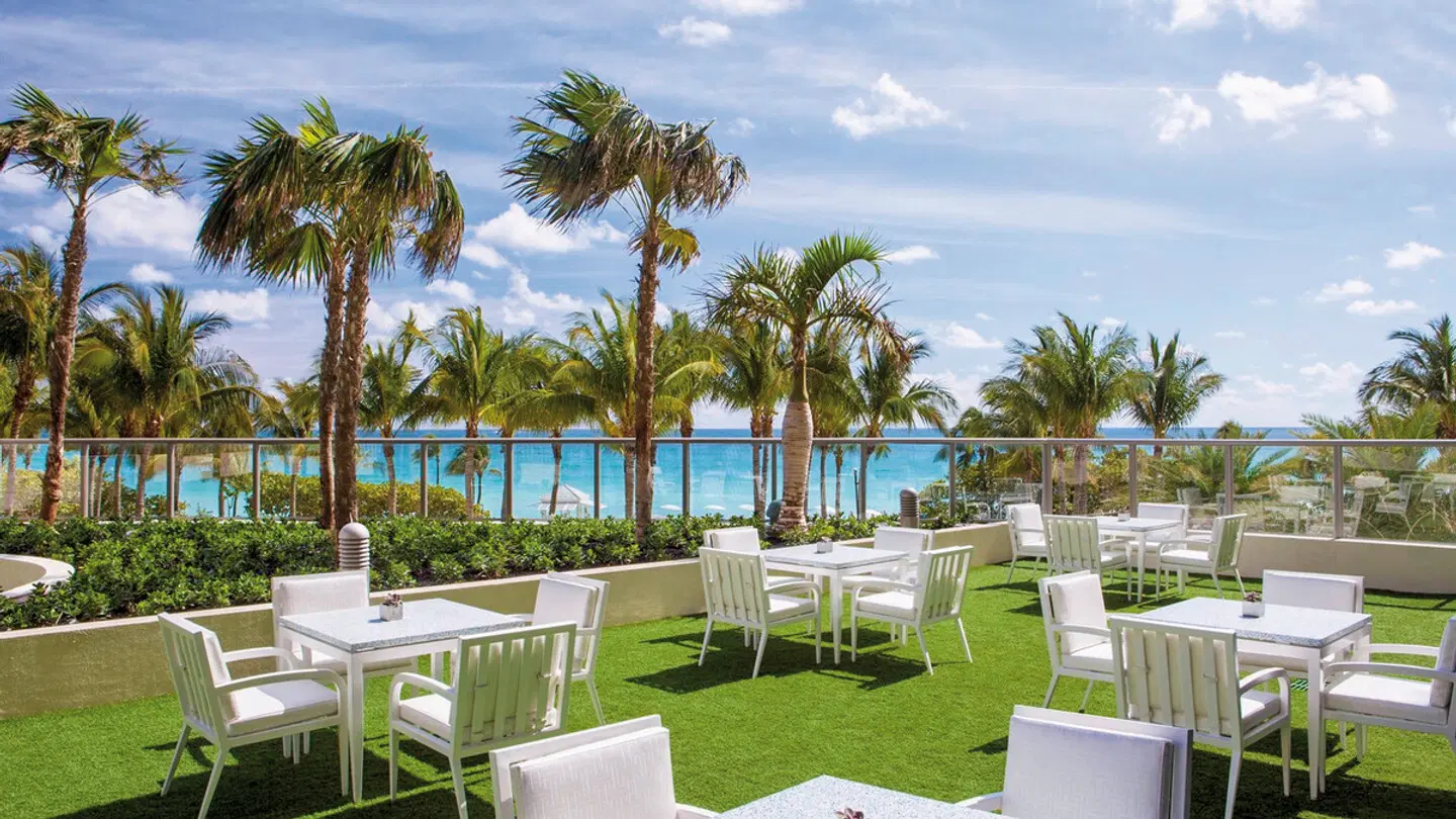 The St. Regis Bal Harbour Resort Garten